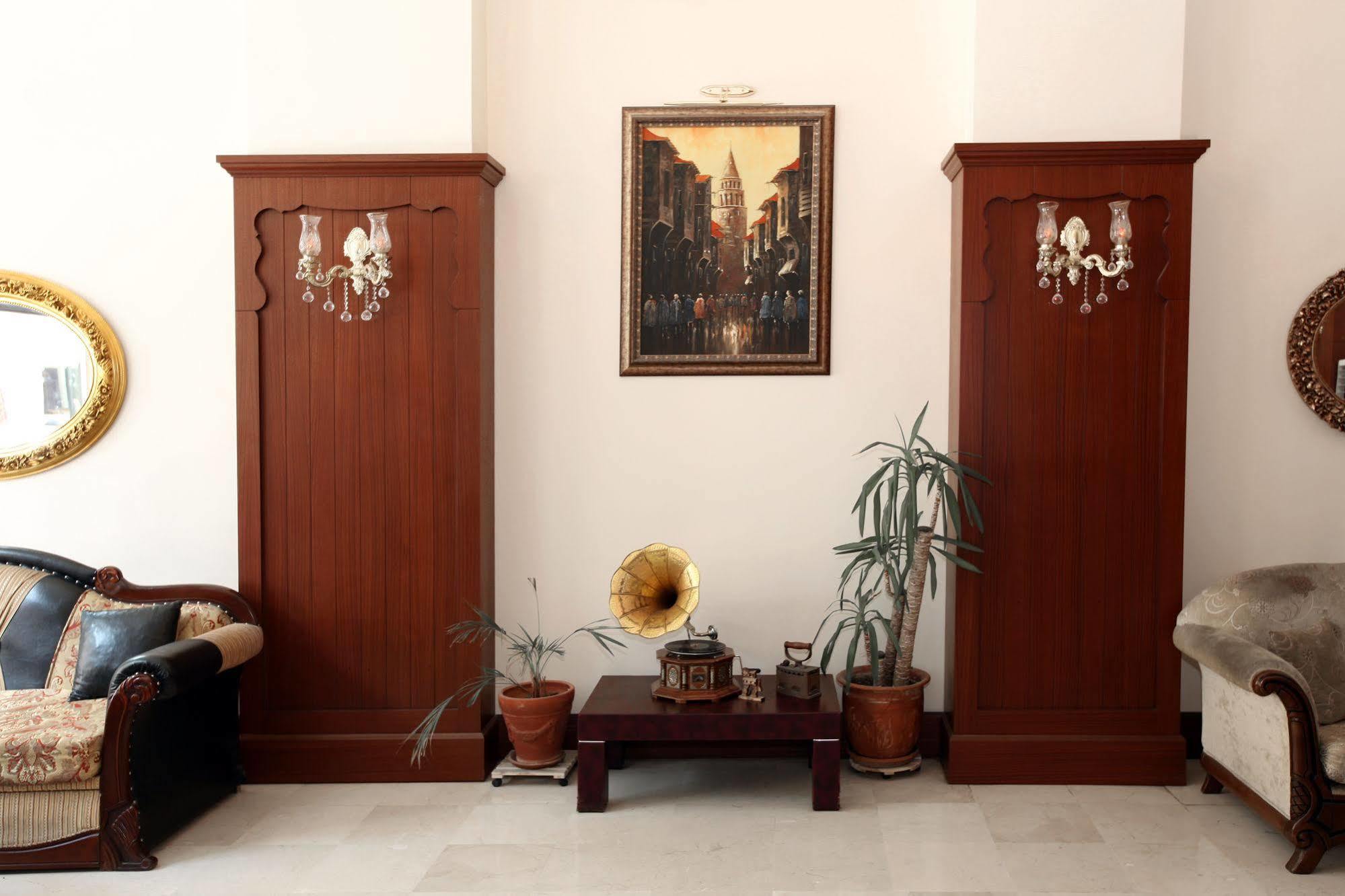 Sirkeci Park Hotel Istanbul Exterior photo